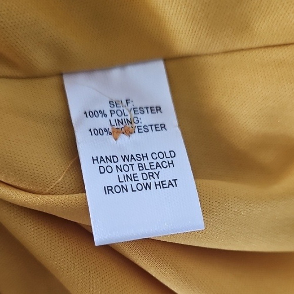 Lulu's Spring Flutter Sleeve Surplice Button Flor… - image 10